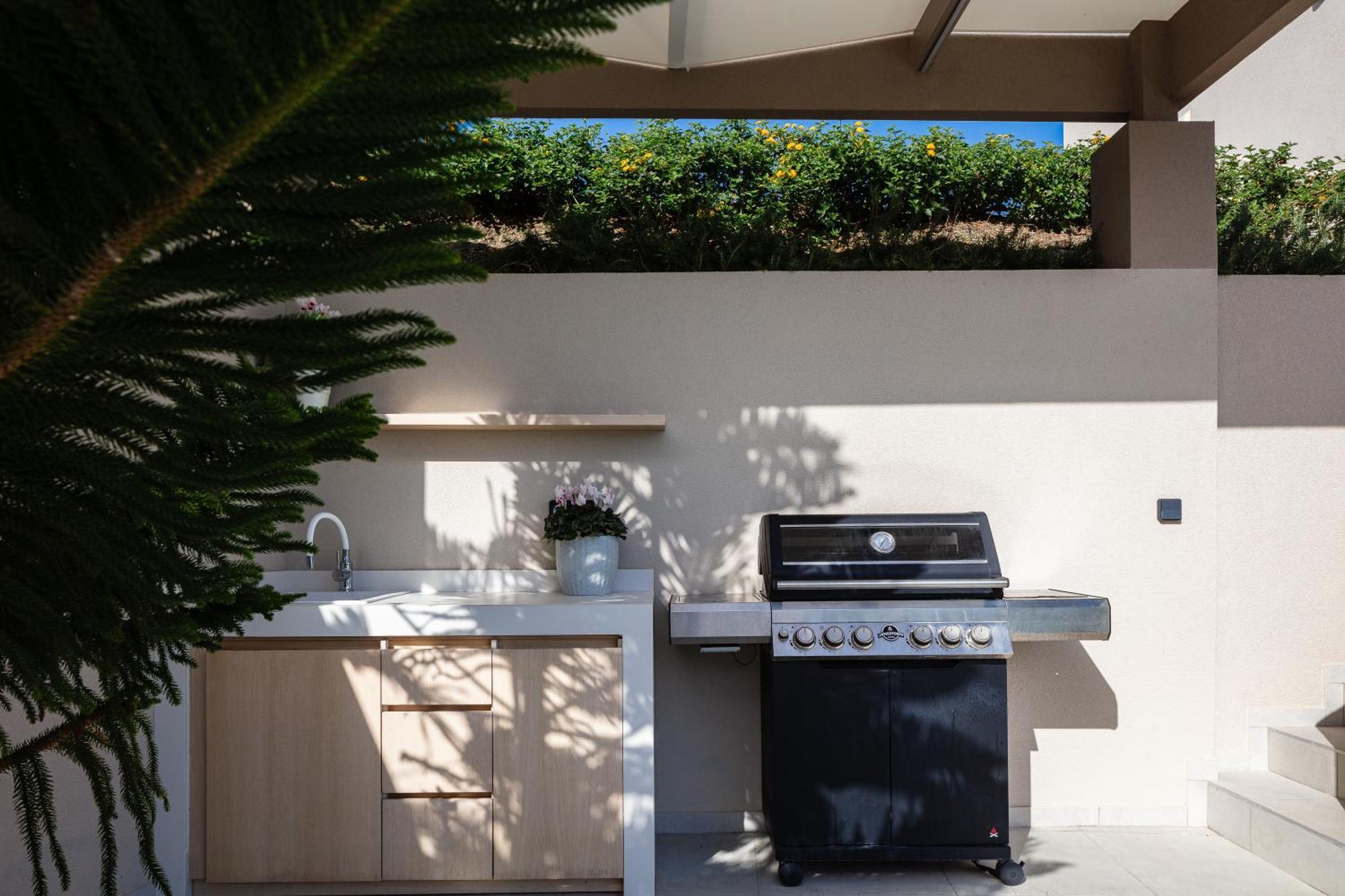 Villa Ligaria Pinnacle Exterior photo