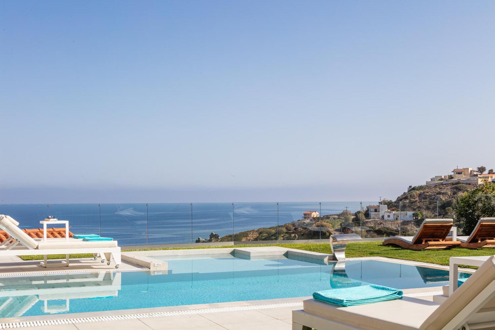 Villa Ligaria Pinnacle Exterior photo